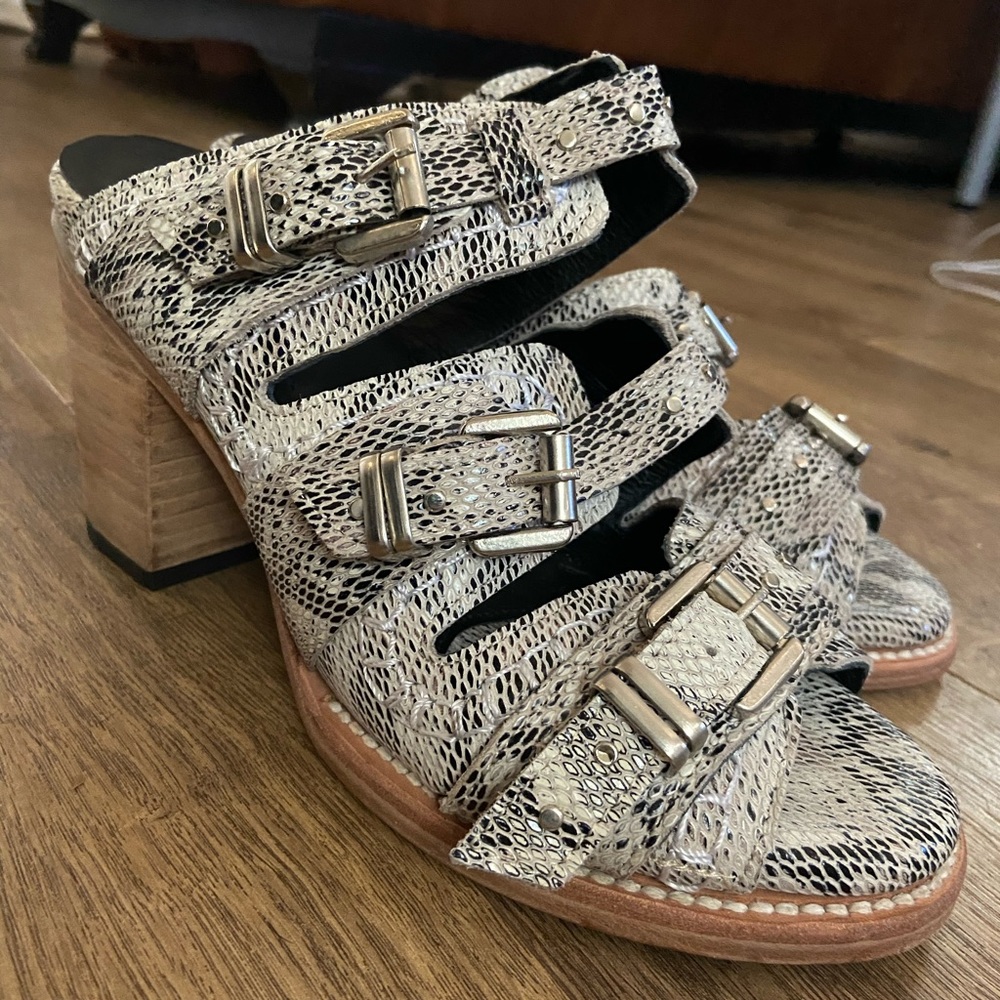 Freebird by Steven snakeskin print  shoes, size 8